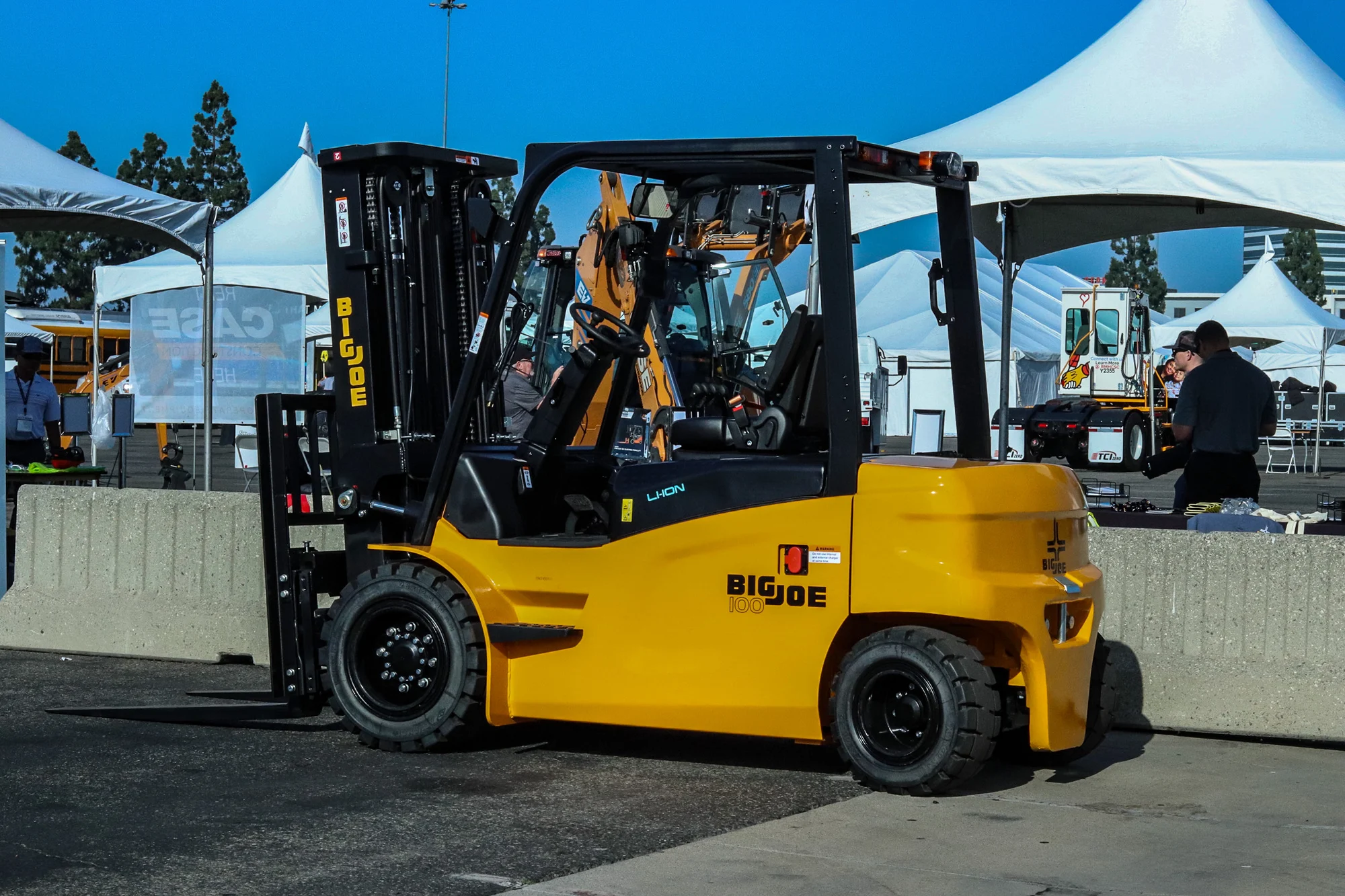 Big Joe Forklifts LPE80-100S IMG_0802